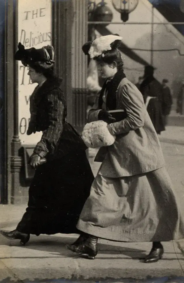 Tips for Writing Historical Fiction Without Sounding Old-Fashioned